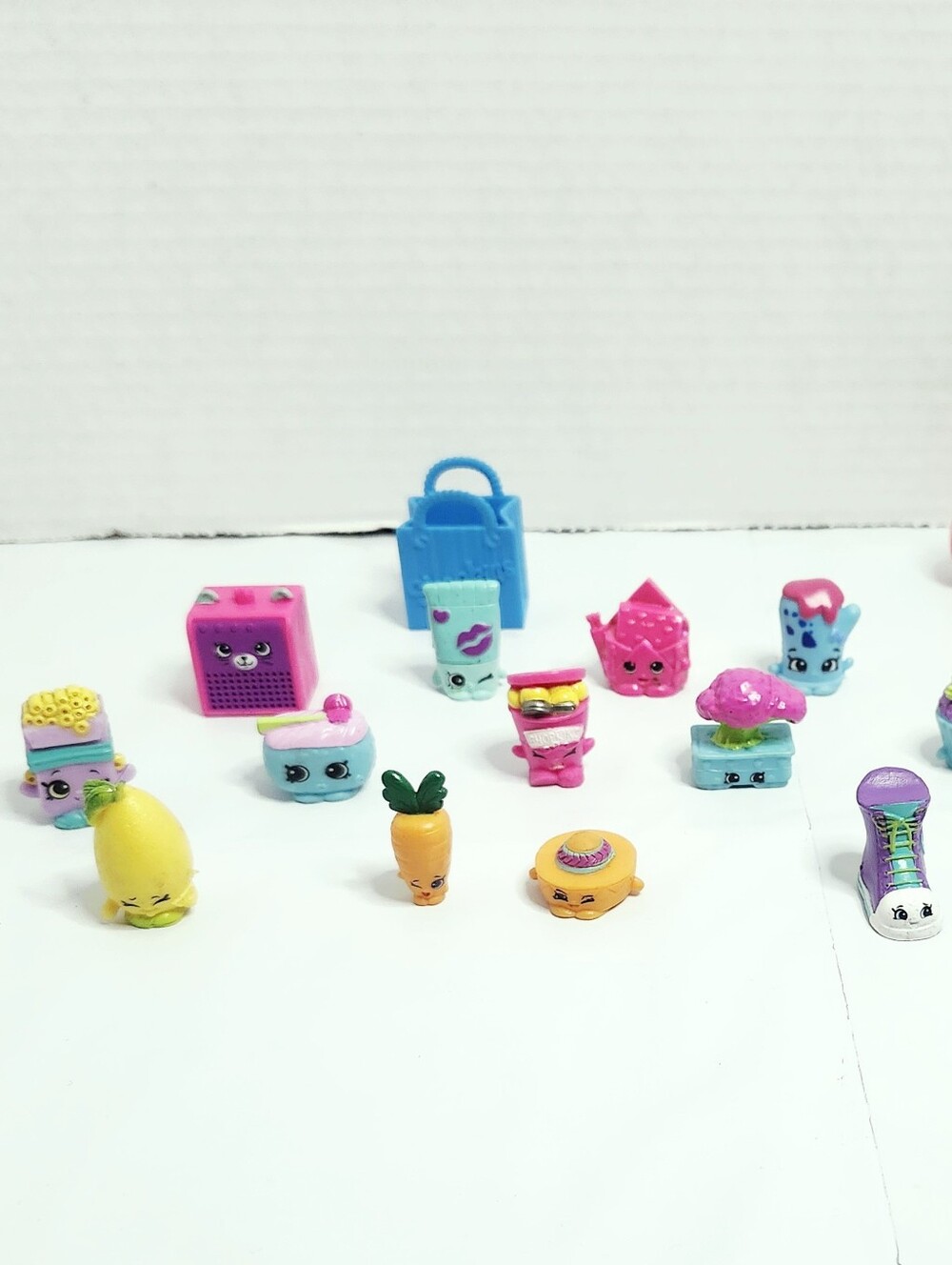 Shopkins Mini Figure Lot - Picture 3 of 10